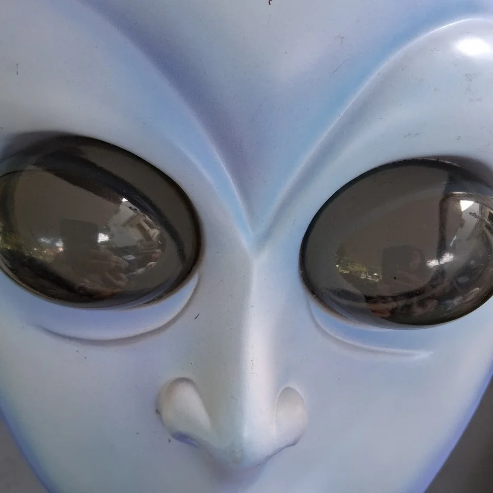 Creepy Blue Space Alien Bulging Eyes Halloween Mask EUC